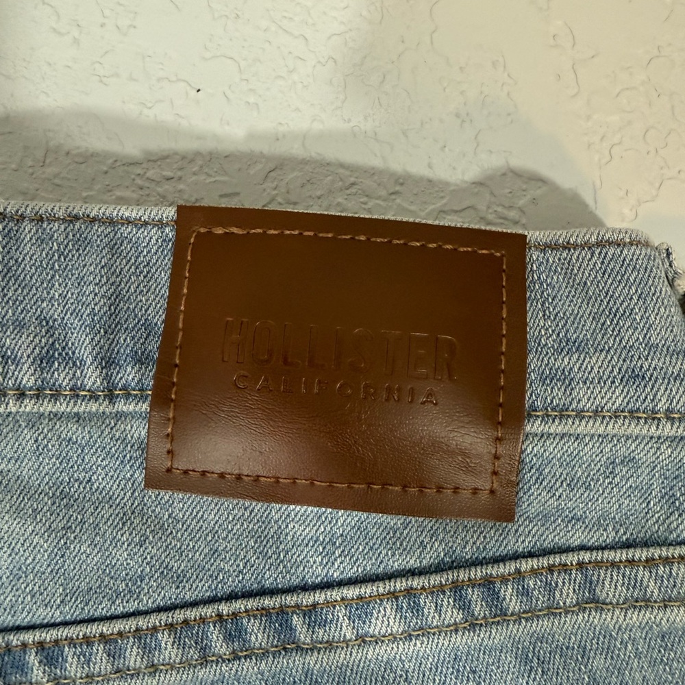 Hollister Blue Straight Jeans Classic Style - Picture 2 of 3